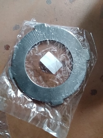 LÁ SẮT XÚC LẬT 4 VẤU 80*138*3.2 TQ