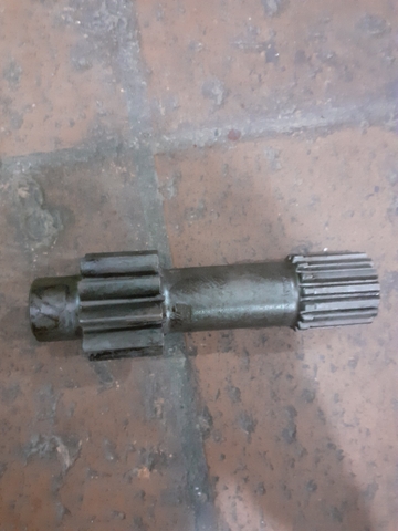 TRỤC LÁP D/C PC400-3 10R*16T*L193