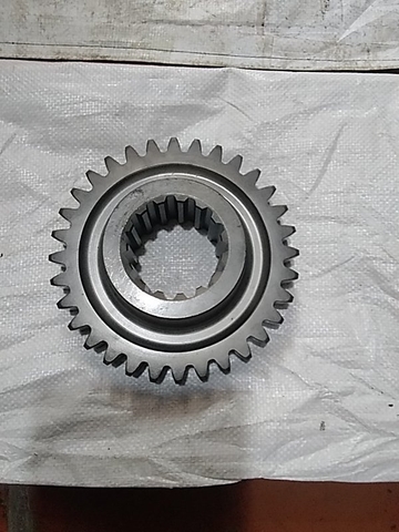 BÁNH RĂNG SỐ D41-3 32R*15T - QTN