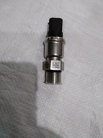 Cảm biến áp suất cao SK200-6 zen 16,tam giác,3 chân kim 50MPA TN  BH 04T