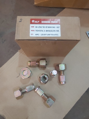 Bu lông ticke bánh sau xe nâng TOYOTA3-8FD(G)35-50-D18-L66*Ecu32