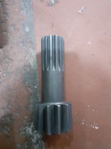 TRỤC LÁP D/C SK200-5 12R*13T*L145 DIAMOND