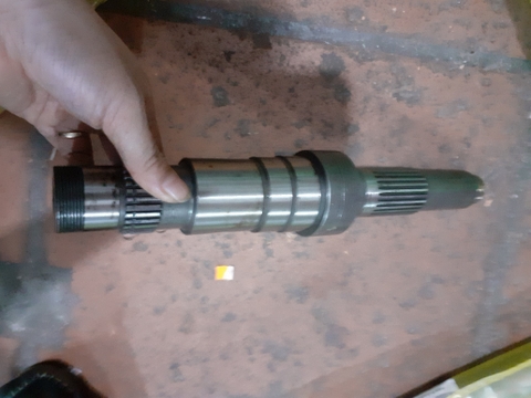 TRỤC BƠM D/C PC120-3 27T*30T*L320