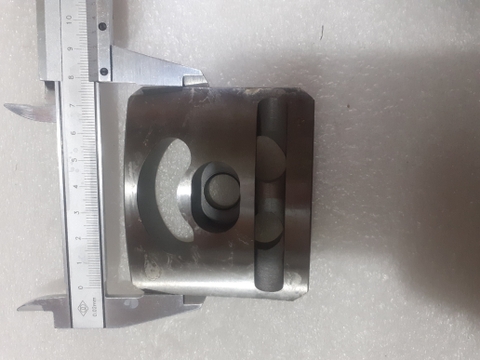 MẶT TRÀ A8V86 PHẢI - S130-3/S130-5/R1300/EX150 - TM - TN