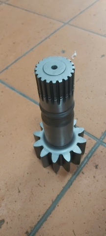 TRỤC QUAY TOA EX60-1/2/3/5 EX75-3/5 12R*20T*H250 JKO