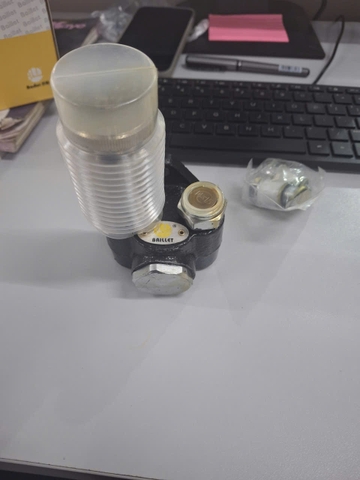 BƠM TAY DỌC TRÁI CỔ  NGẮN DB58/6BD1/6D95/DH220-5 - BAILLET TỐT