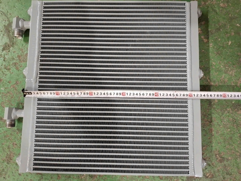 KÉT DẦU VOLVO55 535*550*40