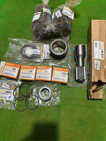 BÁNH RĂNG CHẤU  S130-3/5  S140 27R DB