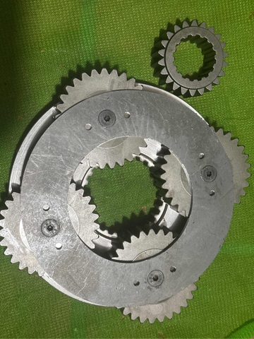 CỤM QTTM S200-5 DH220-5: G22R*16T*BÌA 29R - 4BR*S26T- CÓ GIỮA JKO