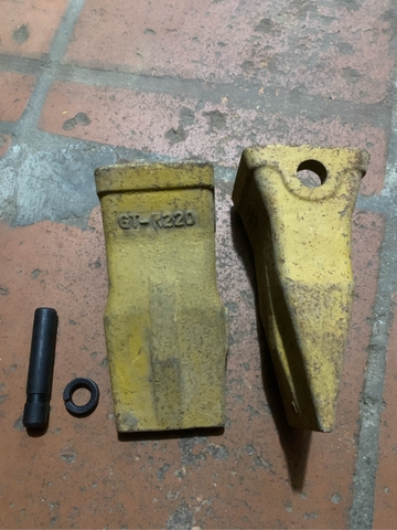 RĂNG ĐẤT R2000-7/8 R220 OT