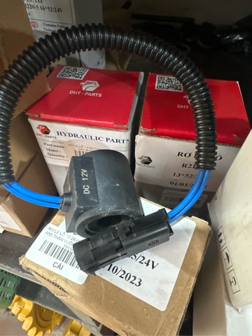 RƠ LE LỖ 13*H37.5 12V  TRÒN CÓ DÂY BH3 T