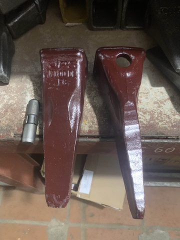 RĂNG ĐẤT = ĐÁ PC100 THÉP RÈN DÀI 230 /2.3kg JPS