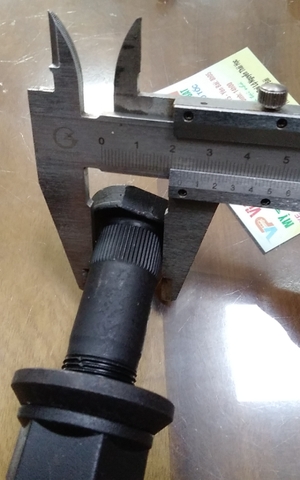 BU LÔNG TICKE DX140/DX210 R140-9 GIÁC 32 M22*101 OEM