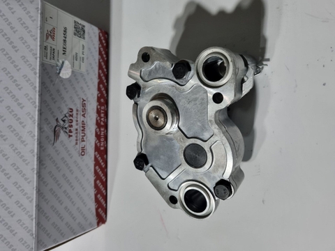 BƠM NHỚT 6D31  36R  ĐỜI NEW- TPSUZU BH