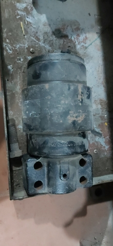 GA LÊ ĐỠ ZX200-3/5 ZX225-3 (-5 LƯU Ý CÓ ĐỜI TAI MỎNG NỮA)  ZX240 TAI DẦY 70 (35*90 M16*90) - CH