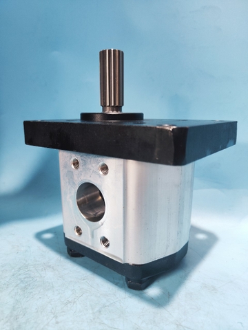 BƠM BEN D31 16T * 4BL TÂM 100*125 1 KHOANG 82 28cc Đ.DẦU 2 BÊN - BẮT CÚT - NC