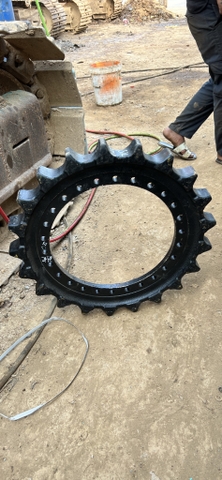 VÀNH SAO SK200-8 21R*26L*402 THÔNG DỤNG M16*50 - C.H