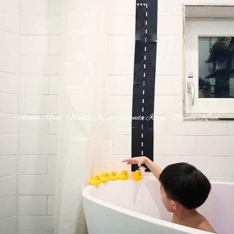 Set vịt vàng My Little Tiger giúp bé phát triển giác quan khi tắm