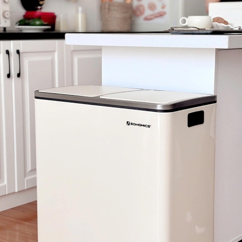 Thùng rác inox Songmics 60L chia ngăn cho căn bếp sạch sẽ