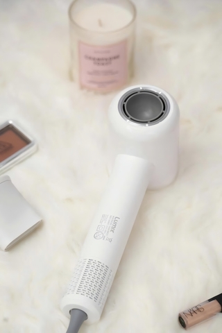 Máy sấy tóc ION âm Lumix M023 màu trắng