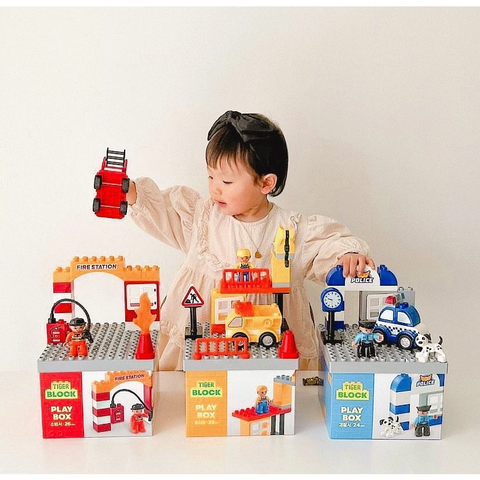 Bộ Lego Playbox My Little Tiger chủ đề lính cứu hỏa, công nhân, cảnh sát