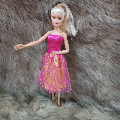 [đủ mẫu] Búp Bê Mỹ 30 cm Barbie Chính Hãng Mattel Barbie 12 inch Doll (Hàng Tồn Kho)