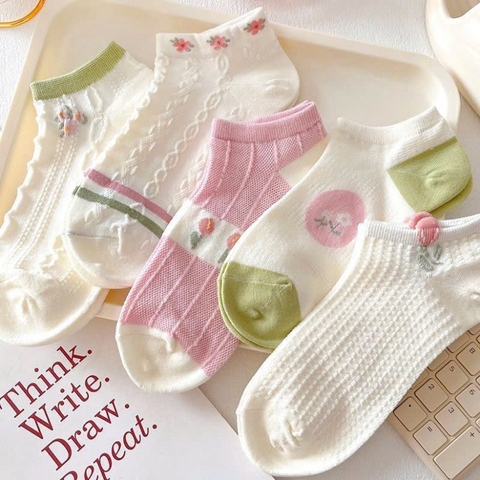 (Đủ Mẫu} Set 5 Đôi Tất Vớ Nam Nữ Cổ Cao Chất Liệu Cotton Dày Dặn, Khử Mùi Thoáng Khí Hoạ Tiết Hoa Cỏ Siêu Dễ Thương