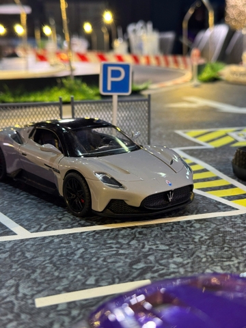 Mô hình xe 1/24 kim loại, dùng làm body RC 1/24