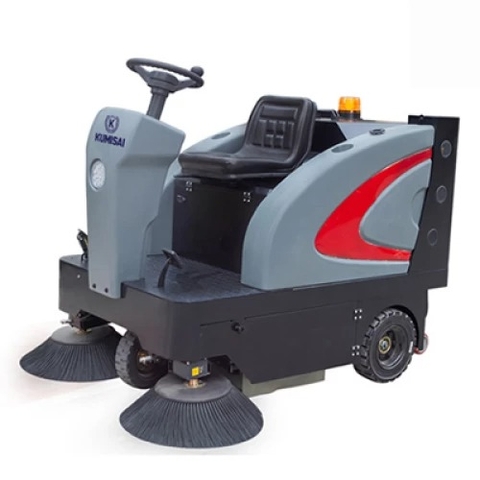 Máy quét rác ngồi lái Kumisai KMS-1350E