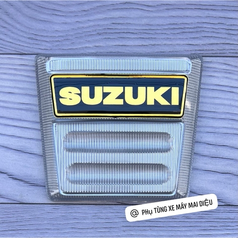 LOGO TEM MẶT NẠ ĐỜI 110cc CHỮ VÀNG (SPORT-XIPO-RGV-RGX-SATRIA)