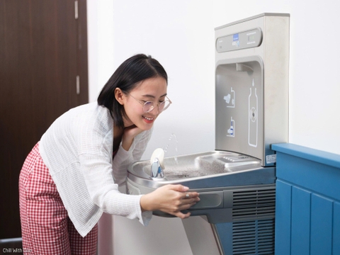 Trụ nước tinh khiết uống tại vòi _ Mẫu cao cấp có giá tới hơn 100 triệu đồng