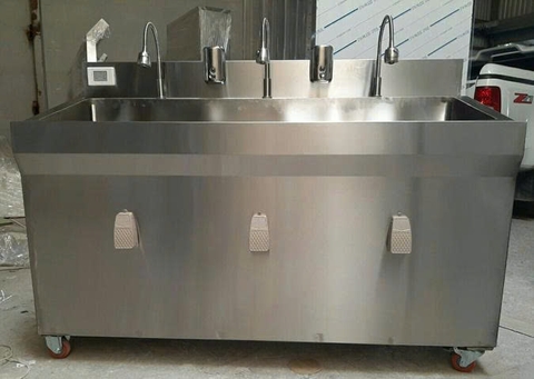 Chậu rửa y tế tiệt trung 3 hố