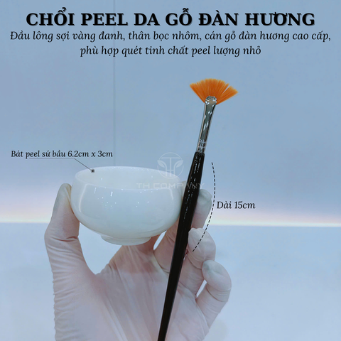 Chổi peel da lông vàng cán gỗ đàn hương cao cấp dùng quét tinh chất peel da