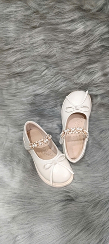 Giày em bé mẫu 3