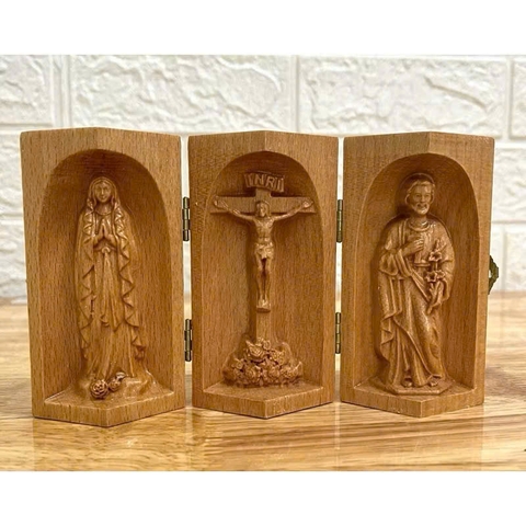 Bộ bàn thờ công giáo mini Đức mẹ Lộ Đức - Chúa Chịu Nạn -Thánh Giuse, cao 10cm, gỗ Beech