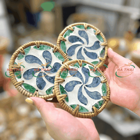 Mother-of-Pearl Coaster with Ocean Flower Design - HC05