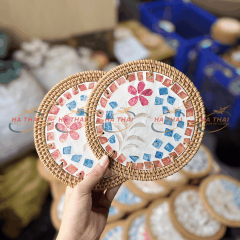 Large Mother-of-Pearl Table Mat – Flower & Geometric Design