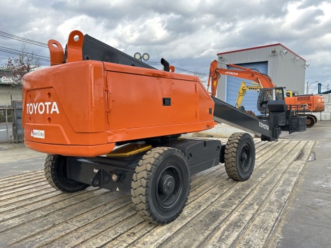 XE NÂNG NGƯỜI BOOM LIFT – ISUZU 4JD21-27061