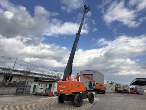 XE NÂNG NGƯỜI BOOM LIFT – ISUZU 4JD21-27061