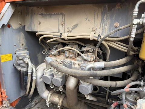 MÁY XÚC HITACHI EX200-5