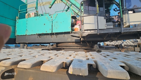 CẨU KOBELCO 7250 2006