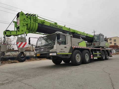 XE CẨU BÁNH LỐP ZOOMLION ZTC800V