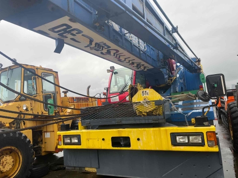 BÁO GIÁ XE CẨU ĐỊA HÌNH KOBELCO 51 TẤN – NHẬT BẢN