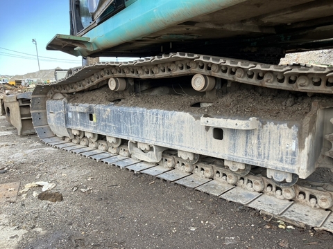 MÁY XÚC ĐÀO KOBELCO SK210D-9 – MODEL 2014