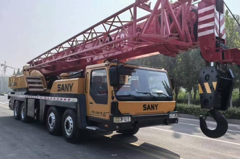 SANY STC500 (Cẩu bánh lốp 50 tấn)