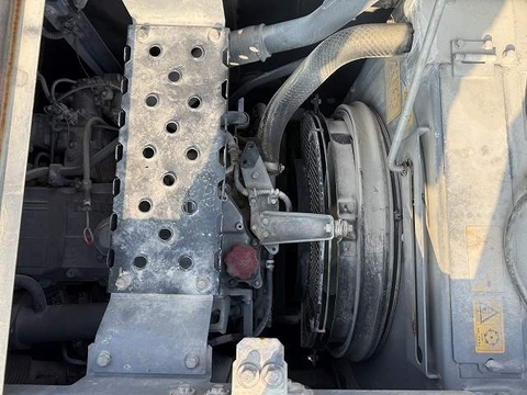 MÁY XÚC HITACHI ZX225USRK-5B – ĐỜI 2015 🚛