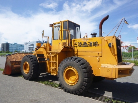 MÁY XÚC LẬT TCM L32 (1998)