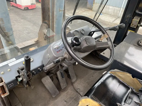 Xe Nâng Komatsu FD150E-7 (2007)