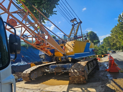 CẨU BÁNH XÍCH KOBELCO 7065 – 65 TẤN 🚧