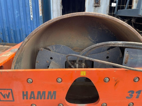 MÁY LU HAMM 311D